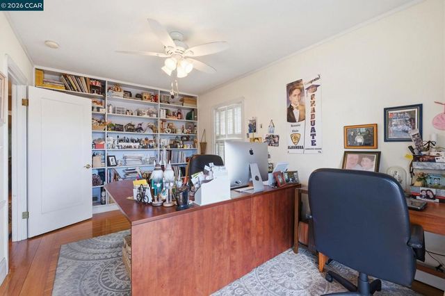 1225 Ulfinian Way, Martinez, CA 94553