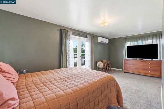 1225 Ulfinian Way, Martinez, CA 94553