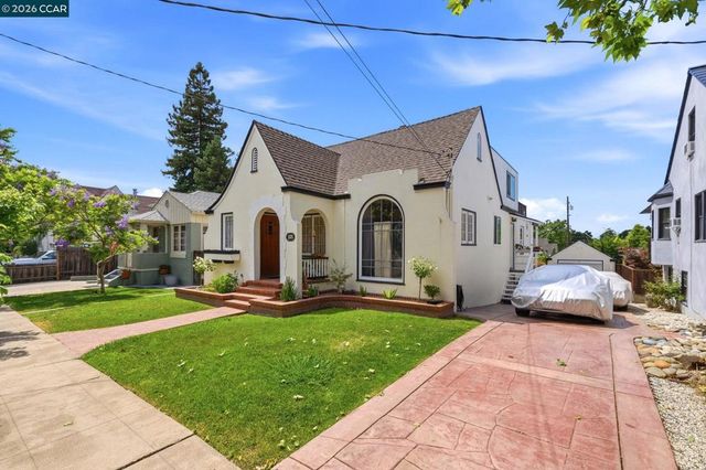 1225 Ulfinian Way, Martinez, CA 94553