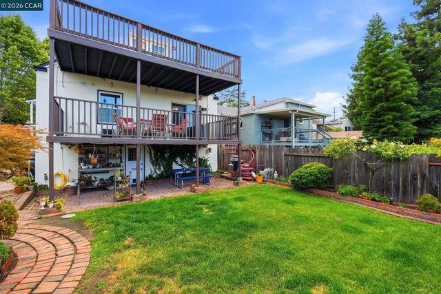 1225 Ulfinian Way, Martinez, CA 94553