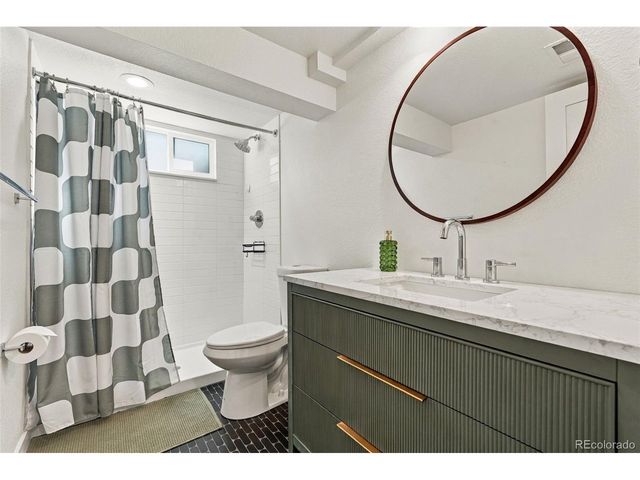 2076 S Yates St, Denver, CO 80219