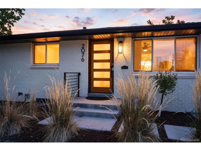 2076 S Yates St, Denver, CO 80219