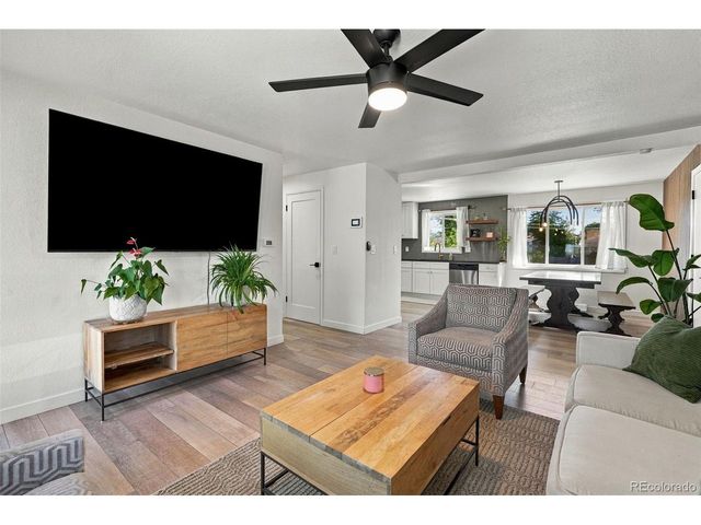 2076 S Yates St, Denver, CO 80219