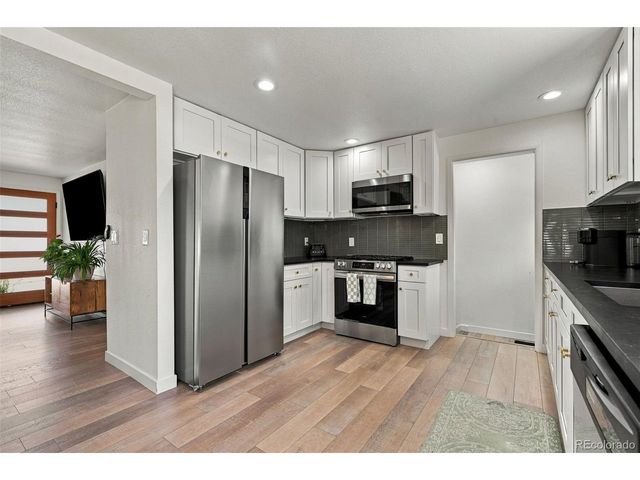 2076 S Yates St, Denver, CO 80219