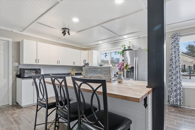 522 4th Street, Michigan Center, MI 49254