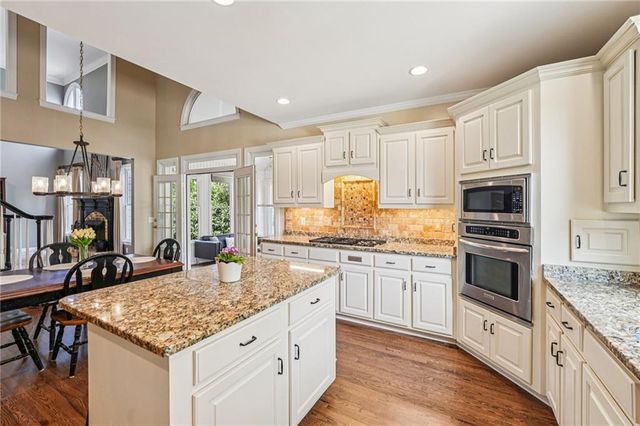 1162 Rising Moon Trail, Snellville, GA 30078