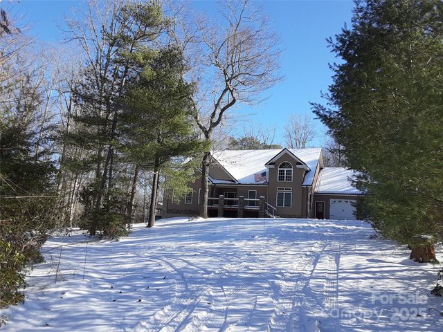 31 Reeds Creek Road, Fairview, NC 28730