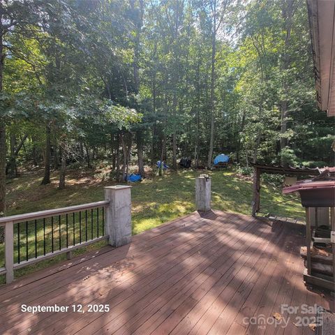 31 Reeds Creek Road, Fairview, NC 28730