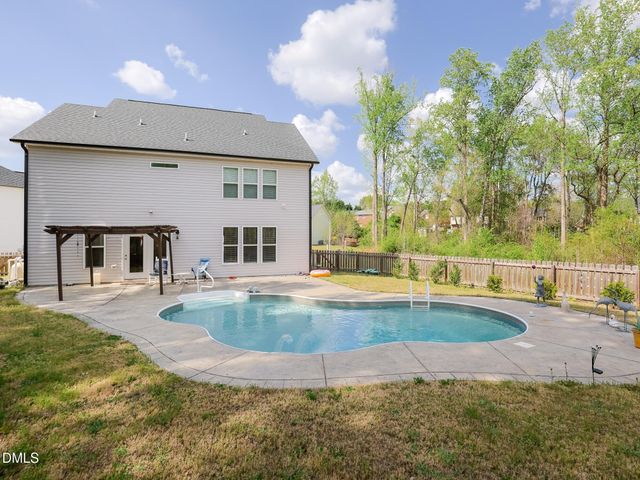 832 Logan Meadow Court, Fuquay Varina, NC 27526