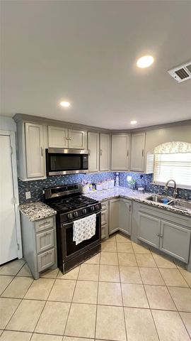 7518 Gracia Street, Houston, TX 77037