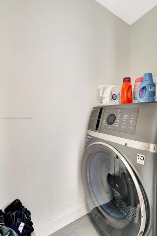 1301 NE 191st St F417, Miami, FL 33179