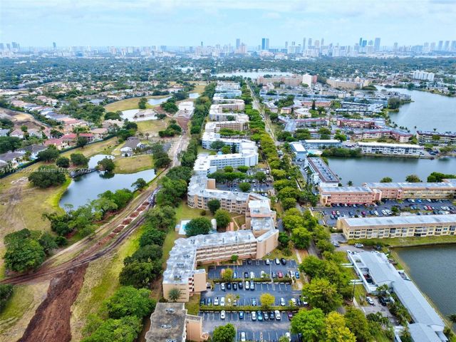 1301 NE 191st St F417, Miami, FL 33179