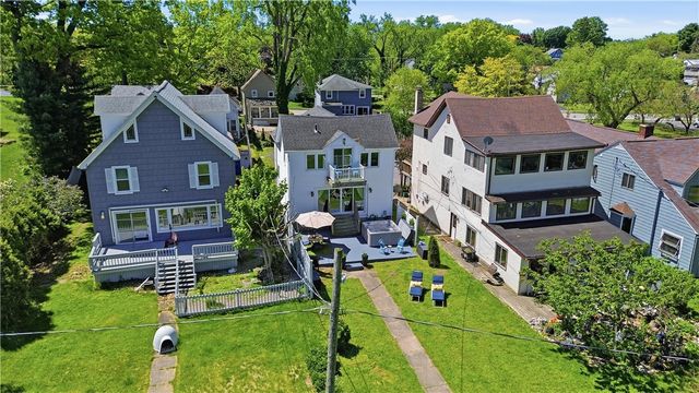 179 Lake Front, Irondequoit, NY 14617