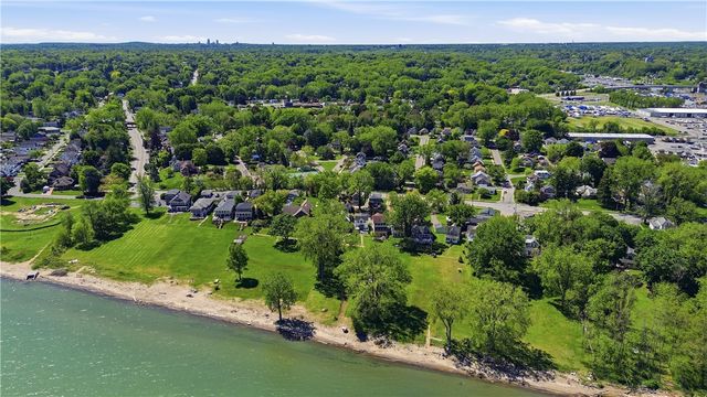 179 Lake Front, Irondequoit, NY 14617