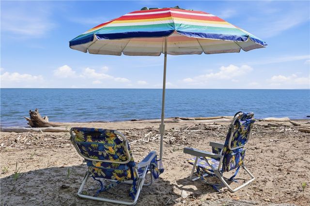 179 Lake Front, Irondequoit, NY 14617