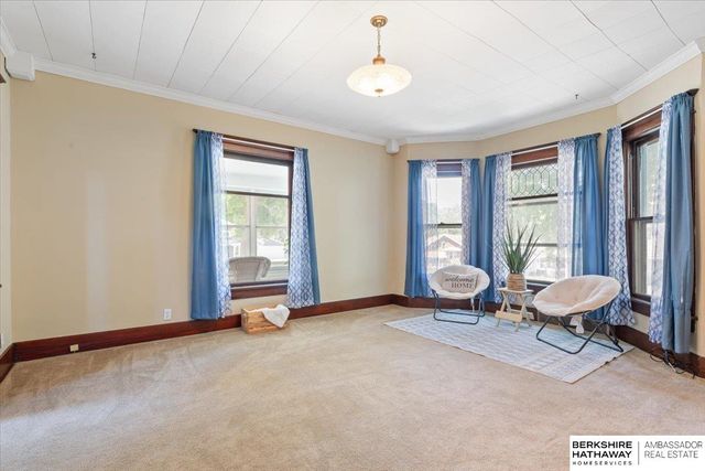 330 Fuller Avenue, Council Bluffs, IA 51503