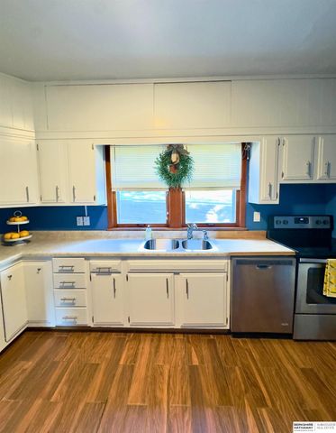 330 Fuller Avenue, Council Bluffs, IA 51503