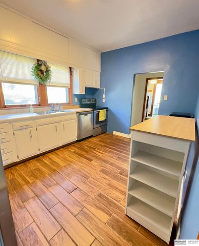 330 Fuller Avenue, Council Bluffs, IA 51503