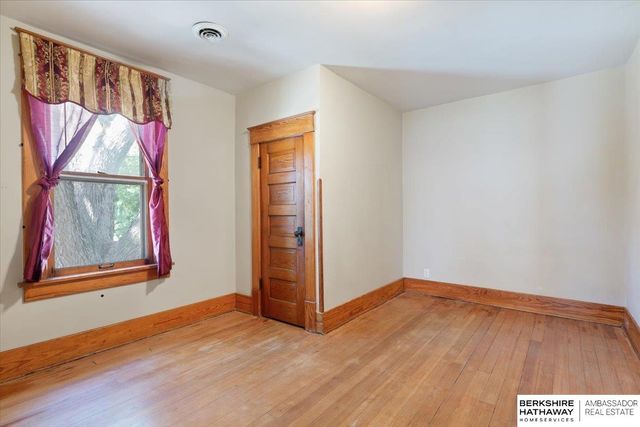 330 Fuller Avenue, Council Bluffs, IA 51503