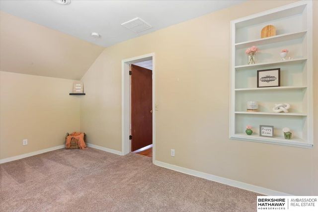 330 Fuller Avenue, Council Bluffs, IA 51503