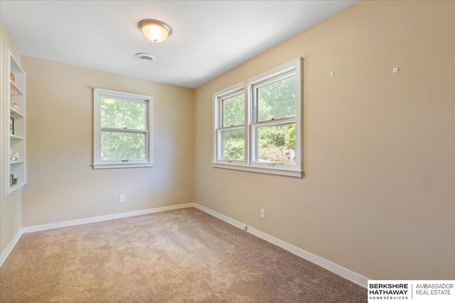 330 Fuller Avenue, Council Bluffs, IA 51503