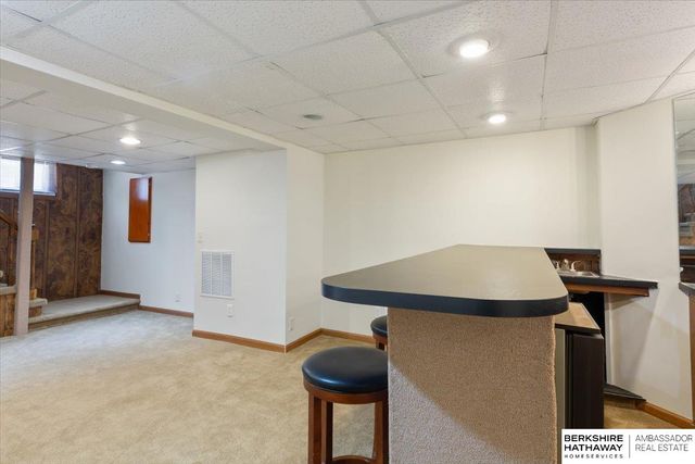 330 Fuller Avenue, Council Bluffs, IA 51503