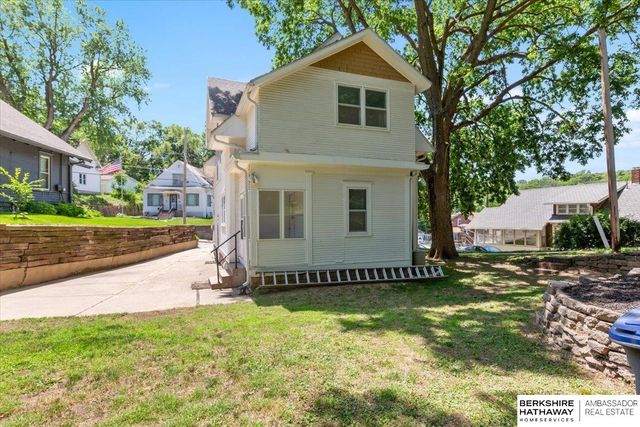 330 Fuller Avenue, Council Bluffs, IA 51503