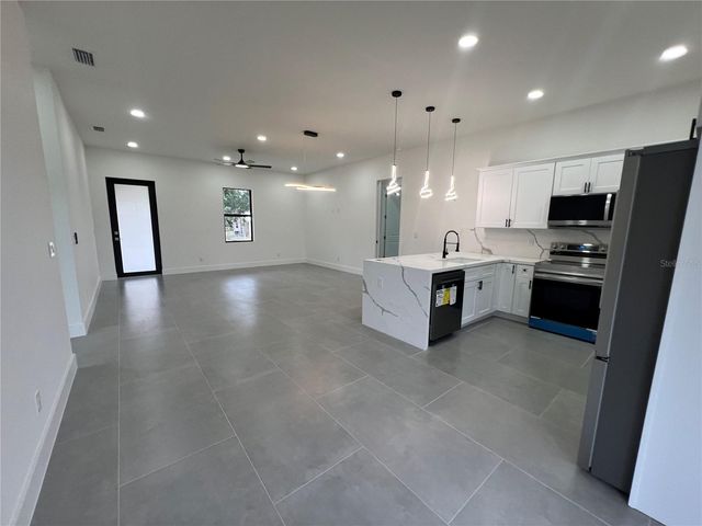 21492 DOLLARD AVENUE, Port Charlotte, FL 33954