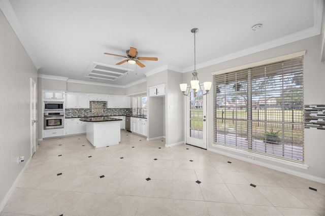 7915 Capri Circle, Houston, TX 77095