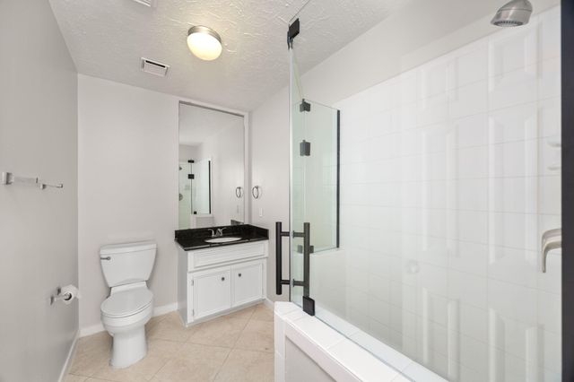 7915 Capri Circle, Houston, TX 77095