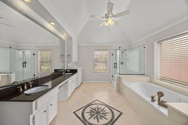 7915 Capri Circle, Houston, TX 77095