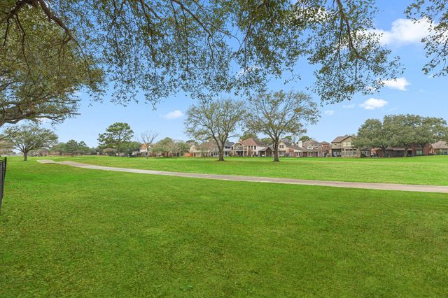 7915 Capri Circle, Houston, TX 77095