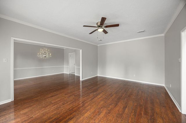 7915 Capri Circle, Houston, TX 77095