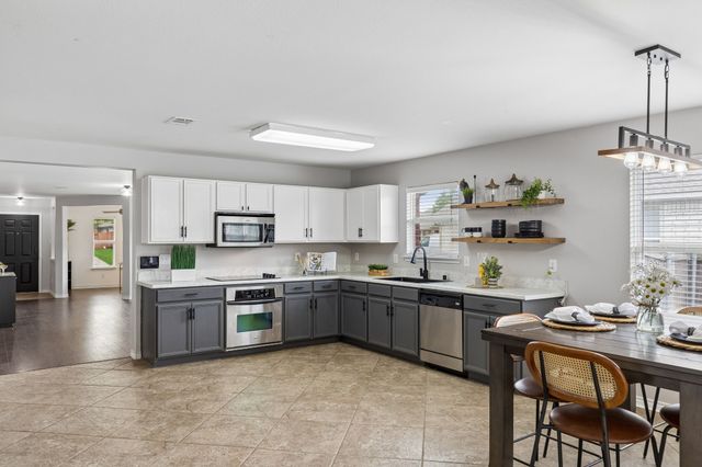 620 Sotogrande Street, Grand Prairie, TX 75051