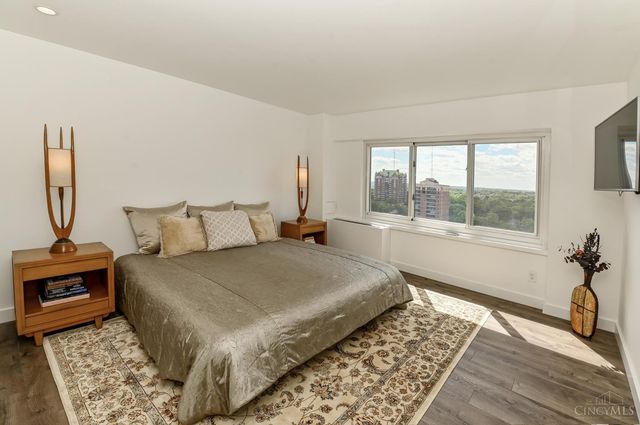 2200 Victory Parkway, Cincinnati, OH 45206