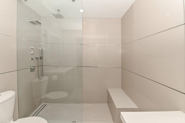 2200 Victory Parkway, Cincinnati, OH 45206
