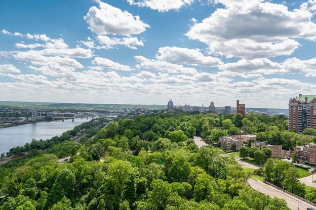 2200 Victory Parkway, Cincinnati, OH 45206