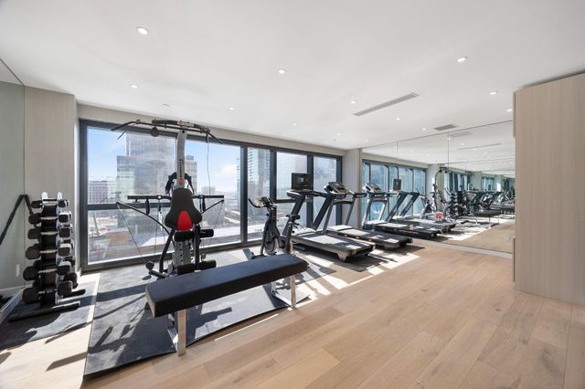 4262 Hunter St Apt 12A, New York City, NY 11101