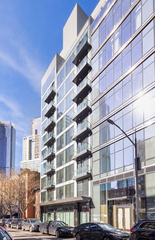 4262 Hunter St Apt 12A, New York City, NY 11101