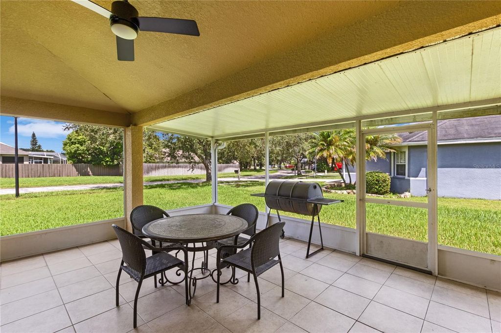 Image 26 of property listing at 4627 WHISPERING WIND AVENUE, Tampa, FL 33614