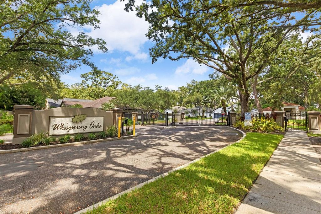 Image 29 of property listing at 4627 WHISPERING WIND AVENUE, Tampa, FL 33614