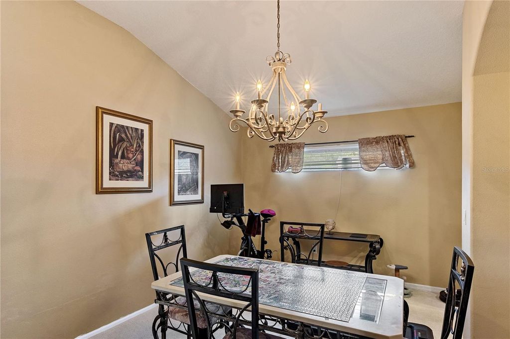 Image 8 of property listing at 4627 WHISPERING WIND AVENUE, Tampa, FL 33614