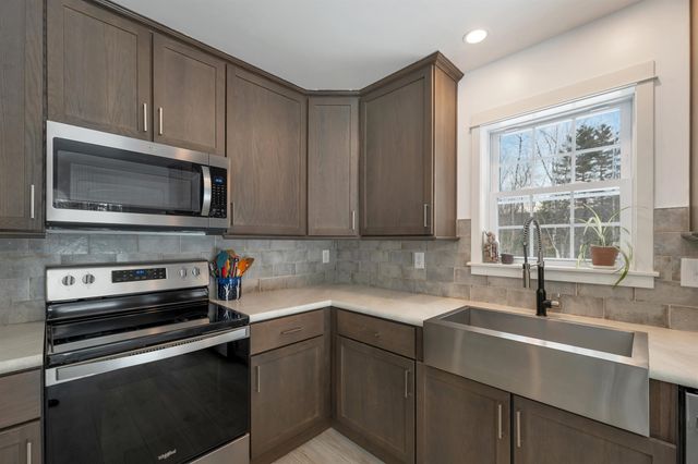 5 Granite Way, Canaan, NH 03741