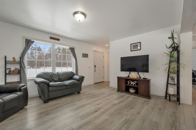 5 Granite Way, Canaan, NH 03741