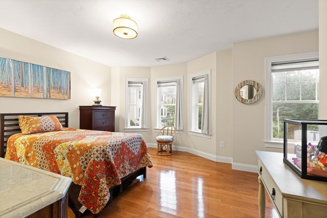 701 Crystal Way 701, Bellingham, MA 02019