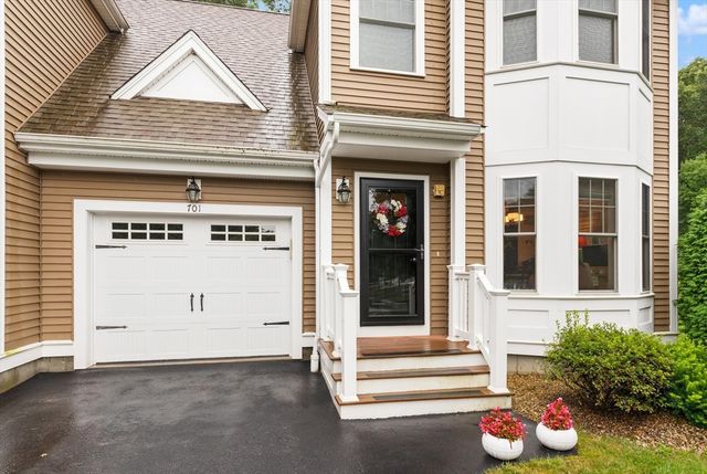 701 Crystal Way 701, Bellingham, MA 02019