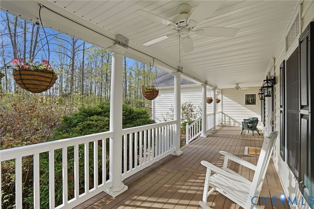14430 Overlook Ridge Ln, Beaverdam, VA 23015
