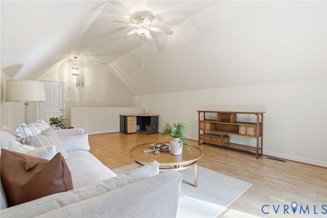 14430 Overlook Ridge Ln, Beaverdam, VA 23015