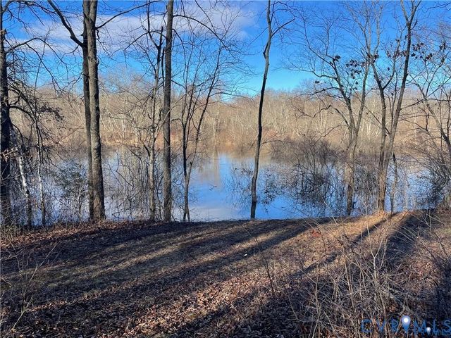 14430 Overlook Ridge Ln, Beaverdam, VA 23015