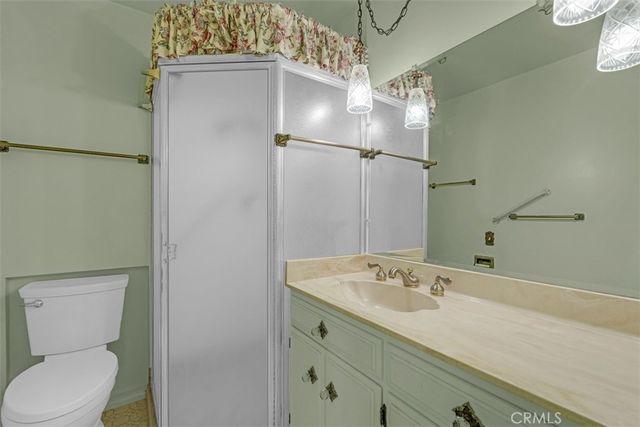 425 N Canyon, Monrovia, CA 91016